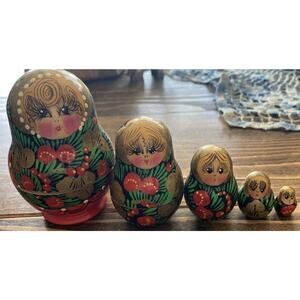 Vintage Hand-painted Russian Wooden Matryoshka Stacking Nesting Dolls Set of 5